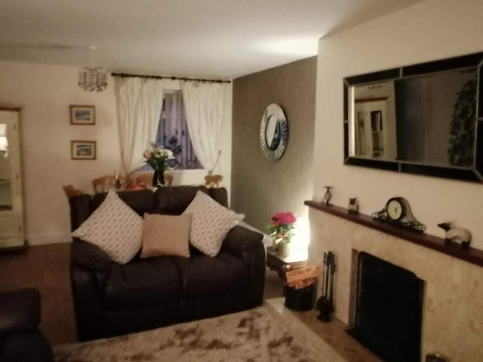 Comfy Quiet Town House Villa Strabane Oda fotoğraf